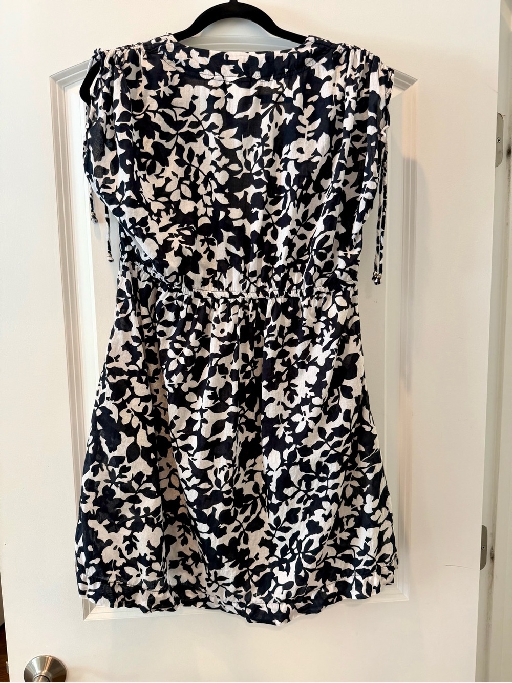 Lauren Ralph Lauren Black and White Floral Swim Coverup - Picture 8 of 8